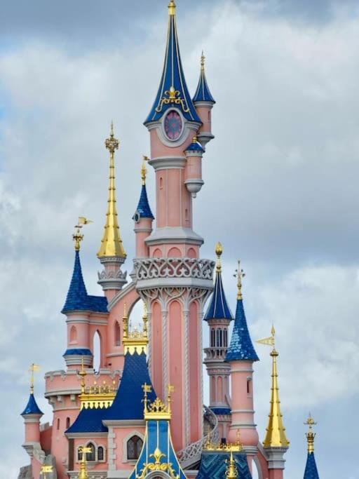 M&A Maison De Campagne/ Disney/Paris/Wifi/Jeux Croissy-Beaubourg Buitenkant foto