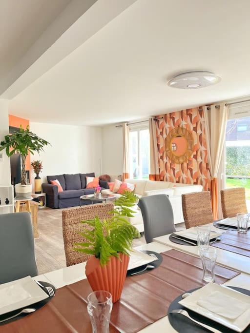 M&A Maison De Campagne/ Disney/Paris/Wifi/Jeux Croissy-Beaubourg Buitenkant foto